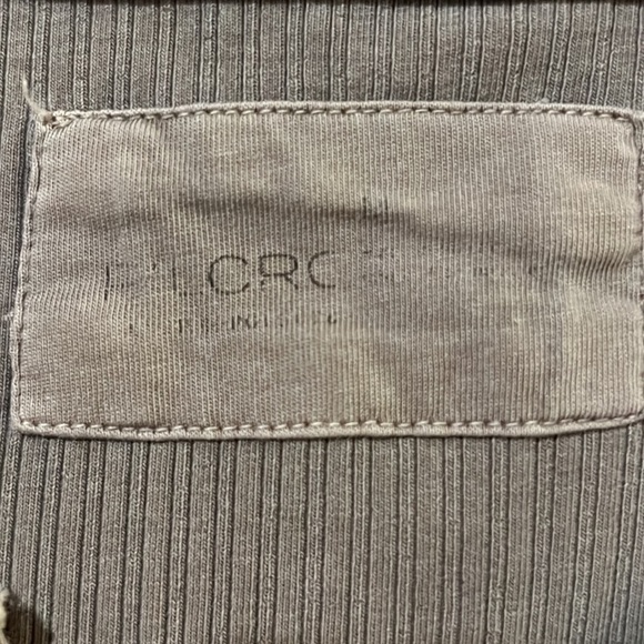 Pilcro ribbed long sleeve tee with slight puff at shoulder - Picture 2 of 8